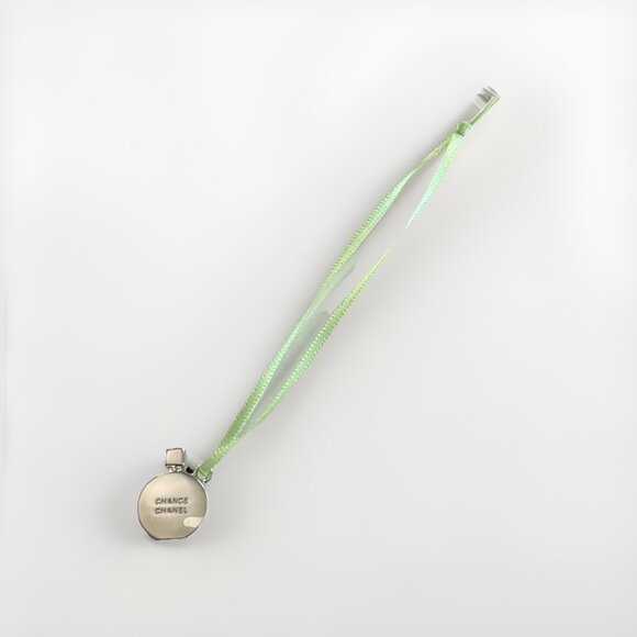 Auth CHANEL MAKE UP cosmetic bag with 20 makeup and jewelry items LOT - Picture 10 of 10